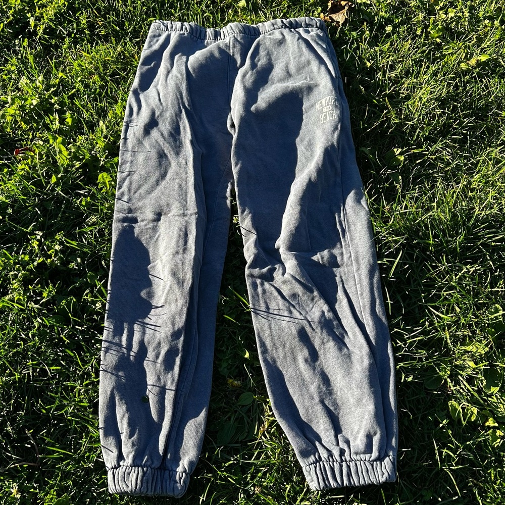 Brandy Melville Jogger Sweatpants Blue Newport Beach Graphic Fits M/L Women’s